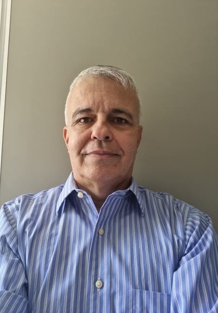 Retrato de Giovany da Luz, engenheiro civil e de segurança do trabalho responsável pela G.Luz Engenharia